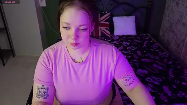 Snapshot of Vlada_vv chatting on May 2026 04:47:01 AM Vlada vv online show from May 2026 04:47:01 AM