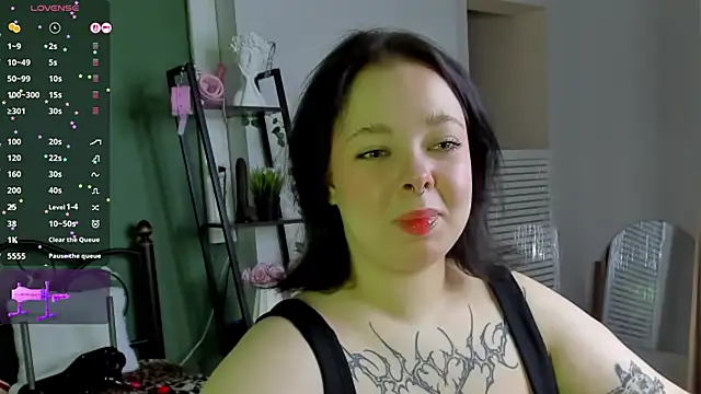 Vlada vv online show from April 2026 06:38:02 AM