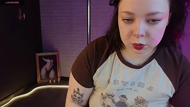 Vlada vv online show from February 2026 06:02:02 AM