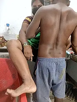 Desicouple1706 online show from January 2026 02:12:01 PM