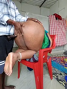 Desicouple1706 online show from February 2026 04:45:02 AM