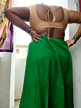 Desicouple1706 online show from January 2026 07:01:02 AM