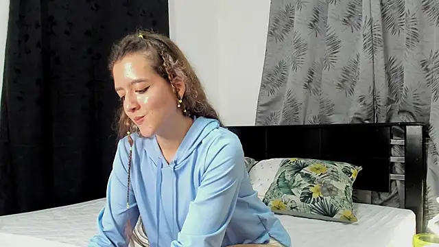 Violeta Gracee online show from March 2026 03:36:02 AM