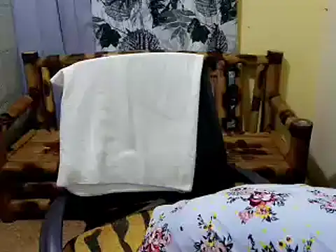 lovelyxmorena online show from February 2026 01:19:02 PM