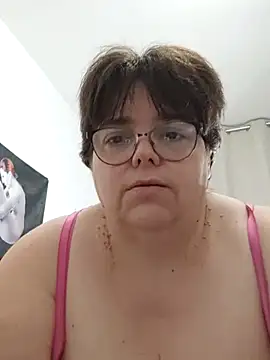 Snapshot of zazabellephoto17 chatting on November 2025 07:14:01 PM zazabellephoto17 online show from November 2025 07:14:01 PM