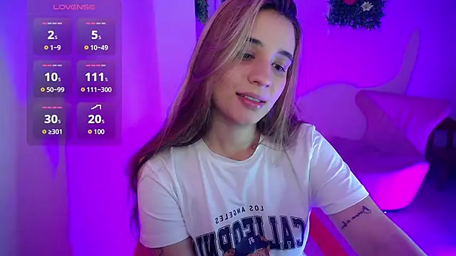 Karol Stones online show from December 2025 07:01:01 PM