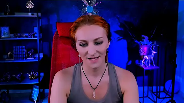 DianaTorrens online show from December 2025 09:00:01 AM