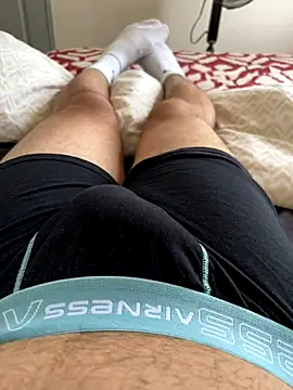 Lothentik online show from November 2025 12:49:02 PM