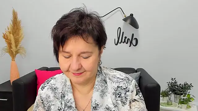 EveRalphes online show from December 2025 07:21:01 AM