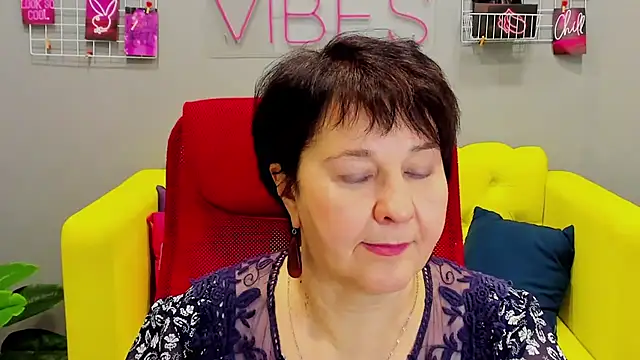 EveRalphes online show from November 2025 07:30:01 AM