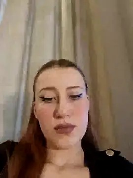 Susiee Redd online show from November 2025 12:17:01 PM