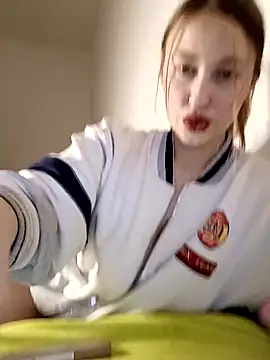 Snapshot of Susiee_Redd chatting on February 2026 11:16:01 PM Susiee Redd online show from February 2026 11:16:01 PM