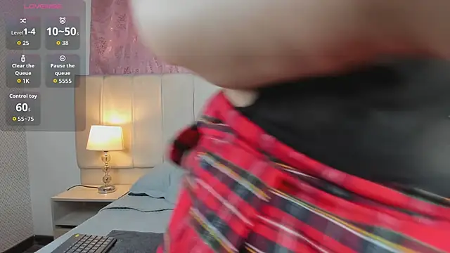 mia  gv online show from February 2026 06:18:01 PM