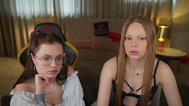 Charlotte Dreams online show from April 2026 11:28:01 AM
