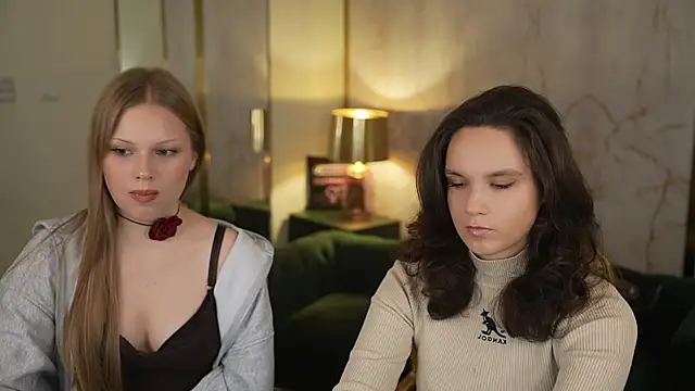 Snapshot of Charlotte_Dreams chatting on December 2025 03:33:02 PM Charlotte Dreams online show from December 2025 03:33:02 PM