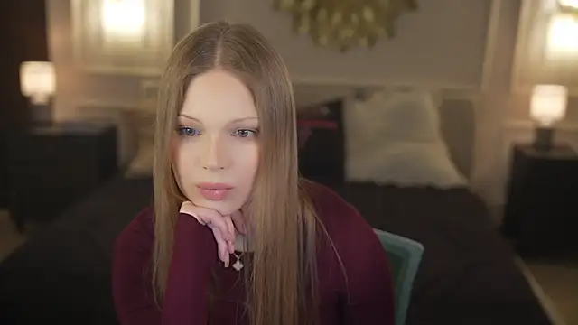 Charlotte Dreams online show from April 2026 01:18:02 PM