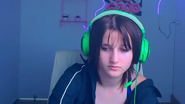 Alice Wonderme online show from January 2026 10:39:01 PM