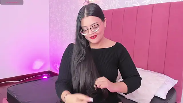 ScarlettWhitmore online show from November 2025 04:11:01 AM