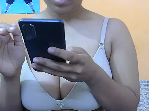 Honey Baby1 online show from March 2026 05:40:02 AM