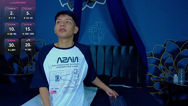 Liam Sinclair online show from December 2025 12:17:02 PM