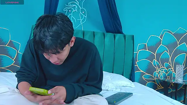 Snapshot of Liam_Sinclair chatting on February 2026 04:37:01 PM Liam Sinclair online show from February 2026 04:37:01 PM