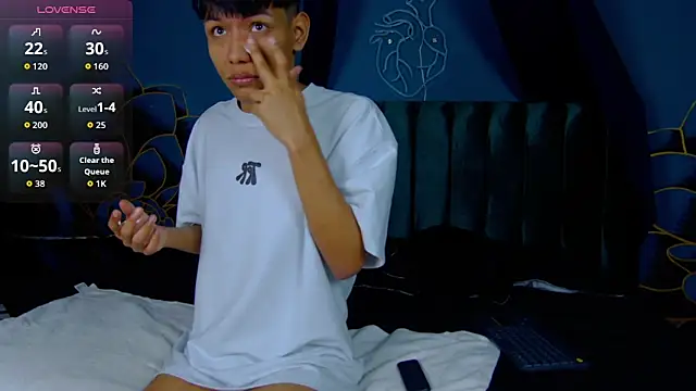 Liam Sinclair online show from December 2025 12:29:01 PM