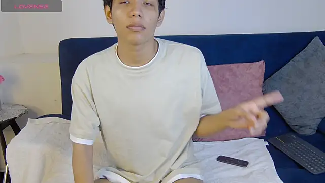 Liam Sinclair online show from November 2025 12:49:02 PM