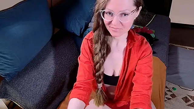 Snapshot of G0LDI chatting on April 2026 11:47:02 AM G0LDI online show from April 2026 11:47:02 AM