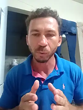 RobertoLuiz84 online show from February 2026 01:48:01 AM