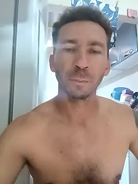 RobertoLuiz84 online show from January 2026 04:43:02 PM