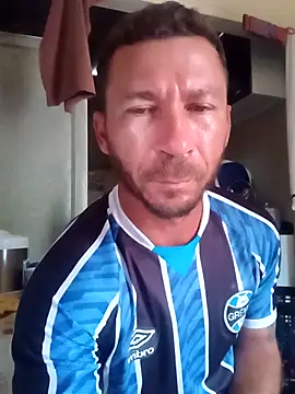 RobertoLuiz84 online show from February 2026 11:32:01 AM