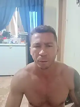 Snapshot of RobertoLuiz84 chatting on June 2026 07:59:02 PM RobertoLuiz84 online show from June 2026 07:59:02 PM