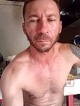 RobertoLuiz84 online show from February 2026 07:25:02 PM