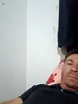 RobertoLuiz84 online show from January 2026 02:59:01 AM