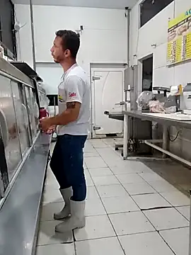 RobertoLuiz84 online show from March 2026 03:18:01 PM