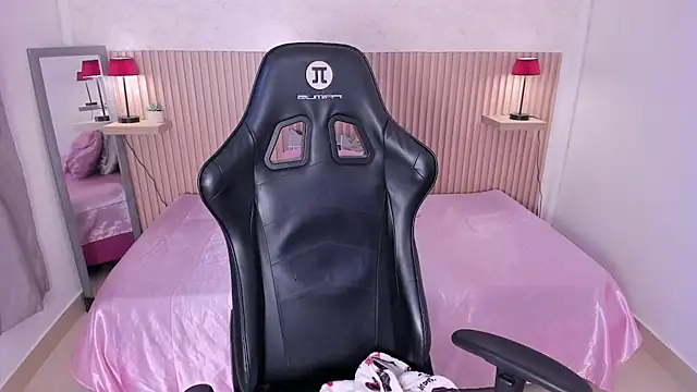 jasmyne anbar online show from February 2026 09:22:01 PM