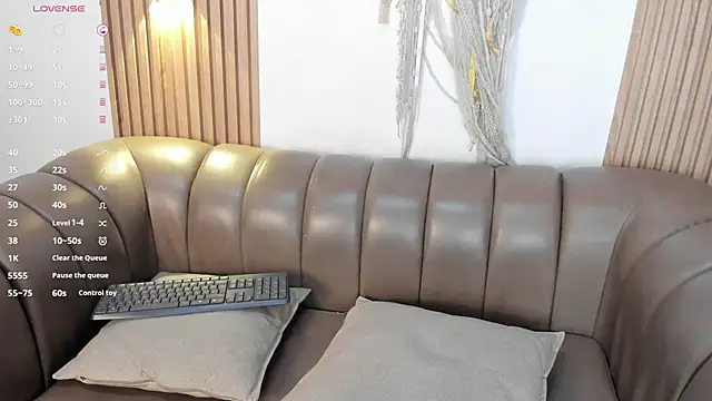 jasmyne anbar online show from February 2026 10:42:02 PM