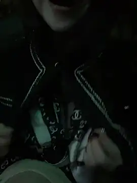 Queen-of-Love online show from January 2026 09:19:01 PM