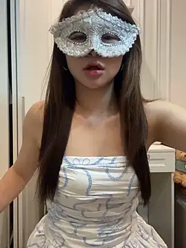 Queen-of-Love online show from April 2026 12:39:01 PM