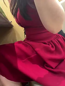 Queen-of-Love online show from December 2025 12:10:01 PM