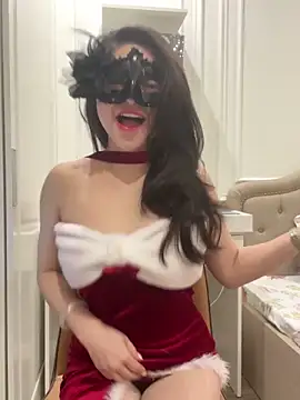 Queen-of-Love online show from February 2026 11:17:01 AM