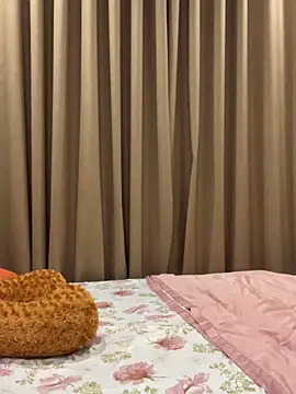 Queen-of-Love online show from March 2026 10:38:02 PM