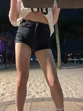 Queen-of-Love online show from March 2026 11:37:02 AM