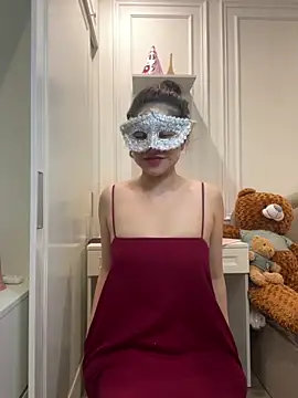 Queen-of-Love online show from April 2026 01:07:01 PM