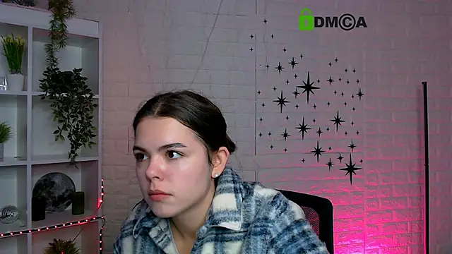 Snapshot of maddycats chatting on November 2025 01:55:02 PM maddycats online show from November 2025 01:55:02 PM