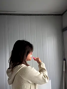 Snapshot of Toffee-00 chatting on November 2025 06:23:02 AM Toffee-00 online show from November 2025 06:23:02 AM