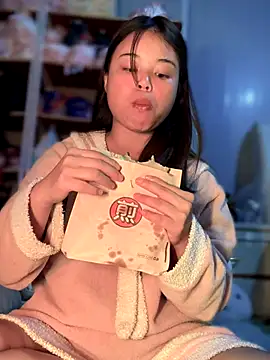 Snapshot of Toffee-00 chatting on November 2025 10:38:02 AM Toffee-00 online show from November 2025 10:38:02 AM