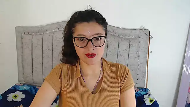 Snapshot of carla_wc chatting on December 2025 01:53:02 PM carla wc online show from December 2025 01:53:02 PM