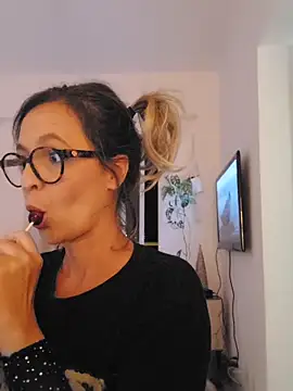 KnotBabe online show from November 2025 04:34:02 AM