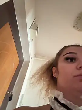 CrazyJessika online show from April 2026 11:07:02 AM